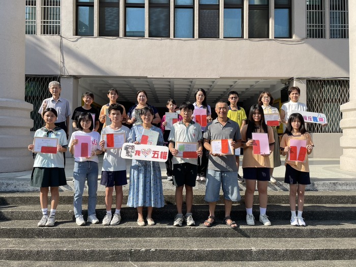 感謝家長會張常委蒞臨頒發獎勵金